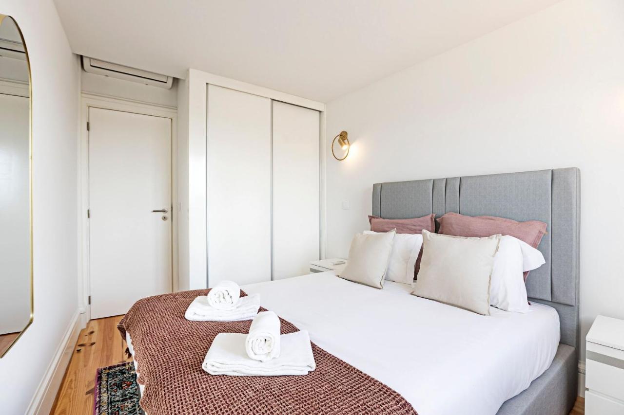 Modern Cativo Apartment By Lovelystay Porto Exterior photo