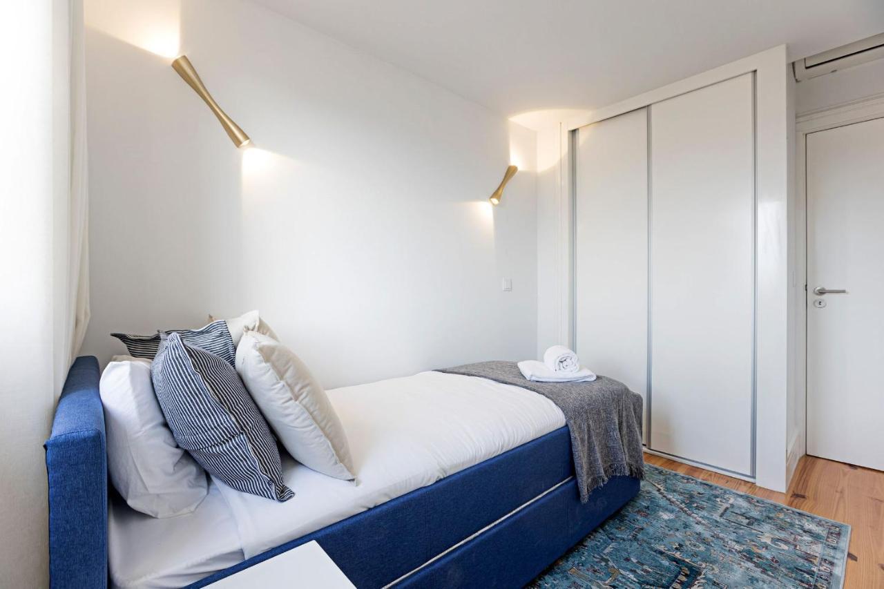 Modern Cativo Apartment By Lovelystay Porto Exterior photo