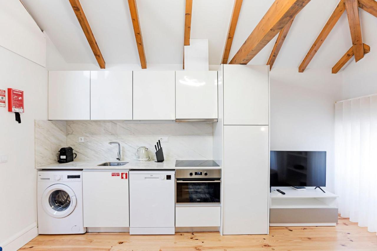 Modern Cativo Apartment By Lovelystay Porto Exterior photo